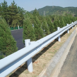 公路波形护栏